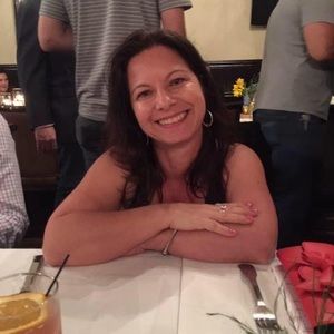 Meet your Posher, Lisa